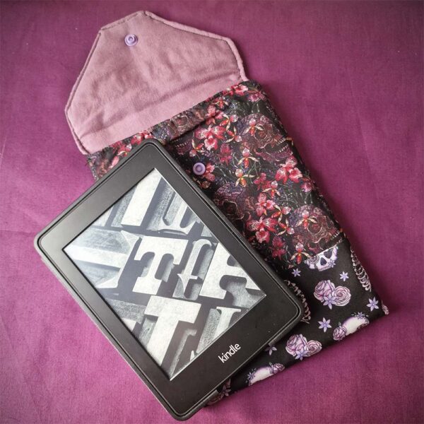 Pochette Skull Flower liseuse